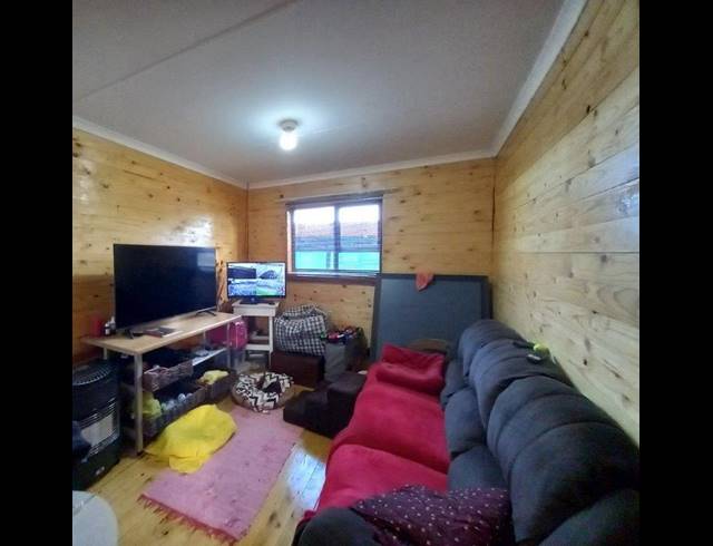 3 BEDROOM HOUSE RENTED IN GREENBUSHES